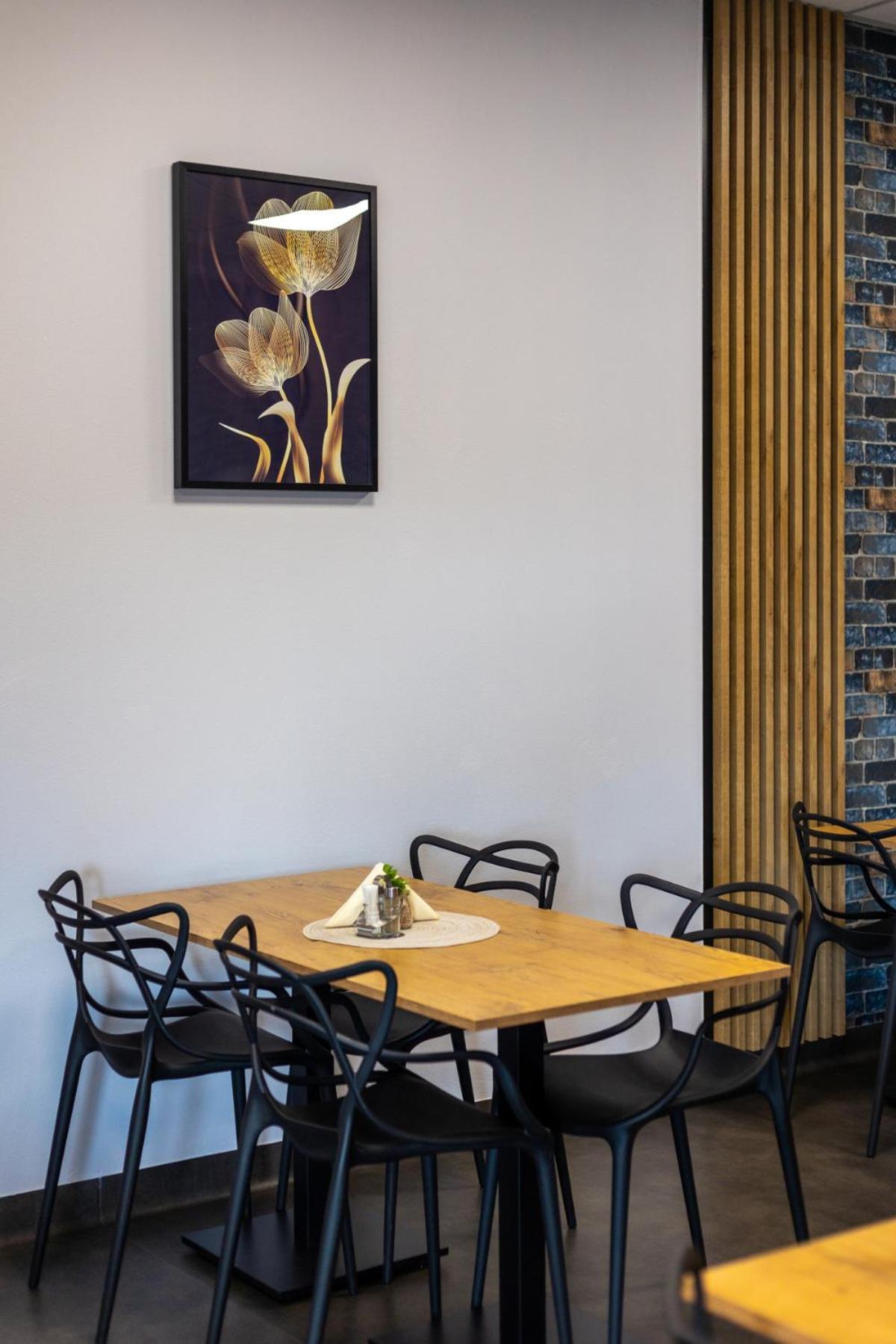Hotel A4 Wroclaw - Bielany Биеланы Вроцлавские Экстерьер фото